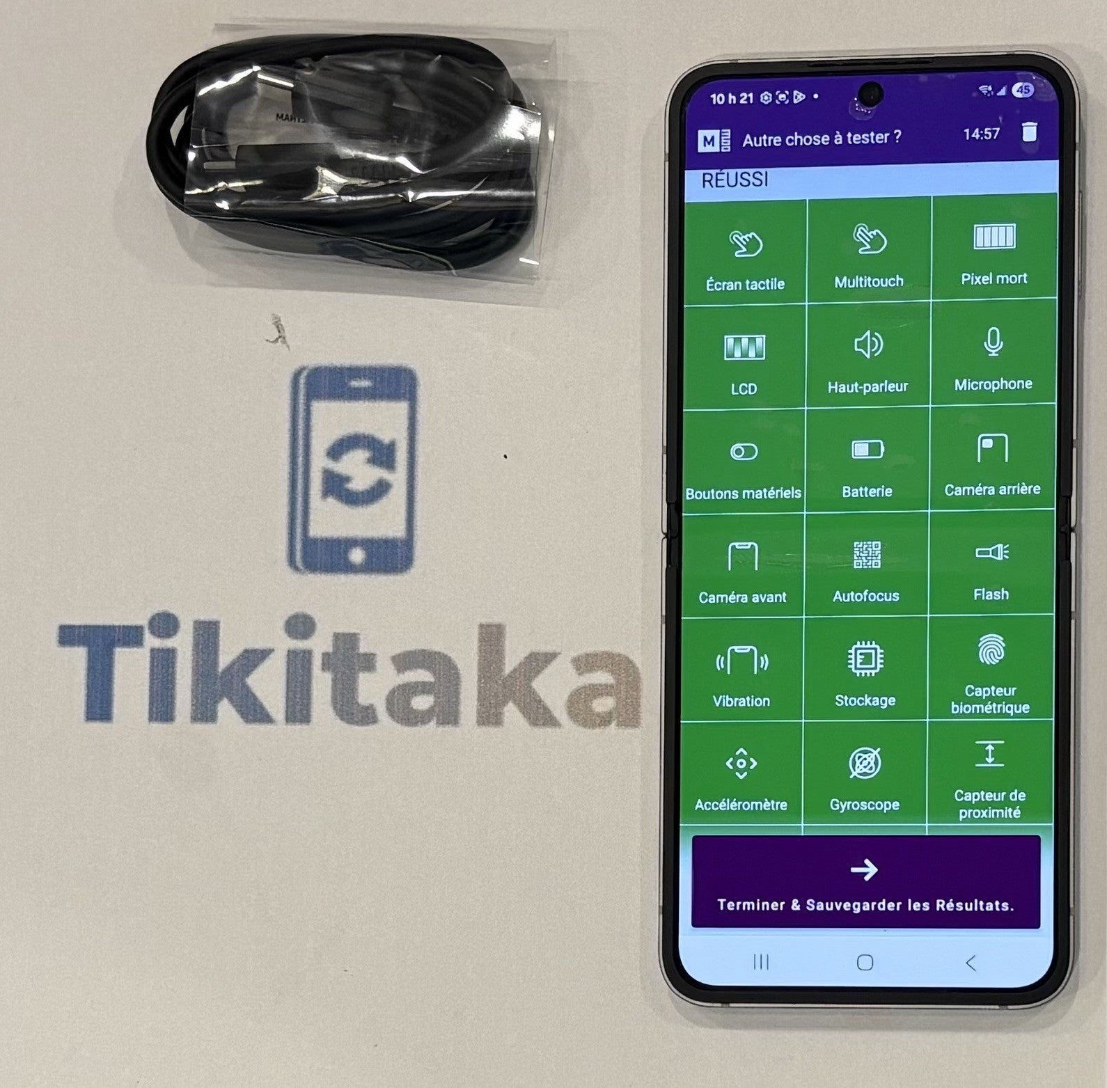 Samsung Galaxy Z Flip6 (SM-F741W) - 256GB Unlocked Silver - Great Condition