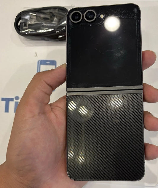 Samsung Galaxy Z Flip 6 256GB SM-F741W Black Fair Condition