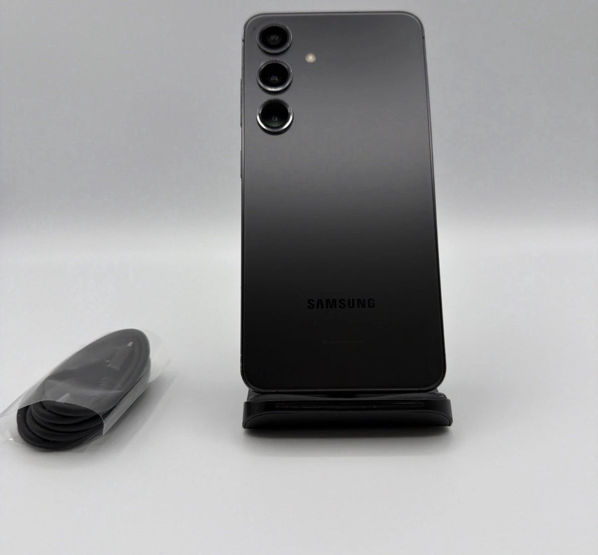 Galaxy S24 (SM-S921W) 128GB Unlocked - Good Condition- Great Battery Health