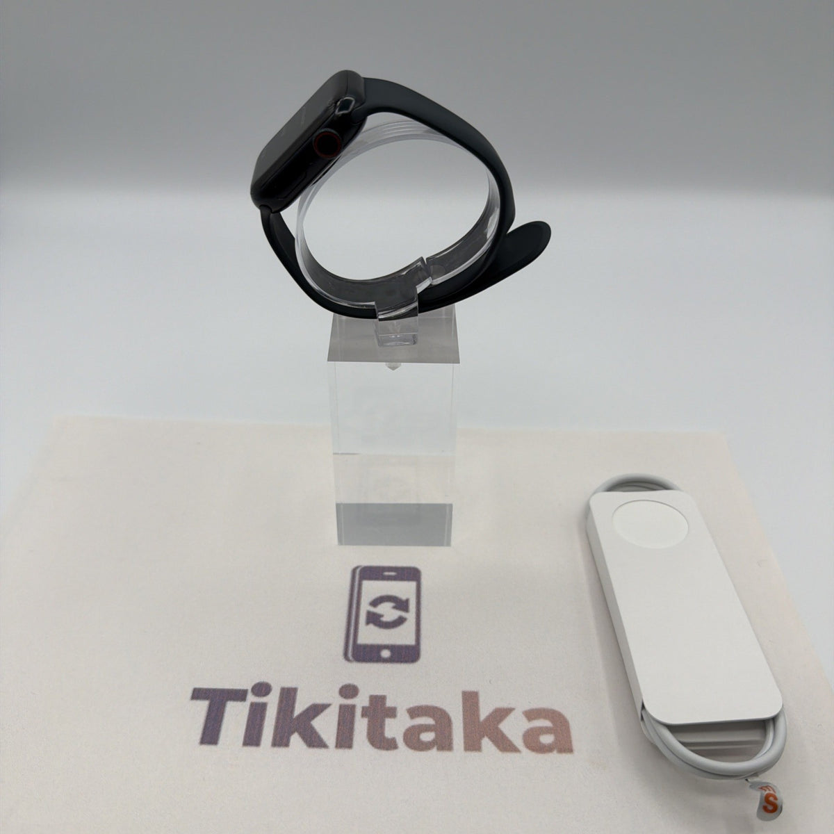 Apple watch series 8 41mm GPS+LTE Midnight Aluminium-Fair Condition- 91% Battery