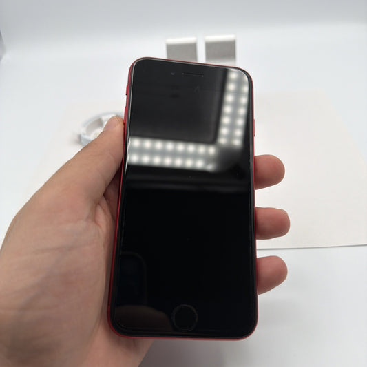 Apple iPhone SE 3rd Gen - 64GB - Red - Unlocked - Good Condition