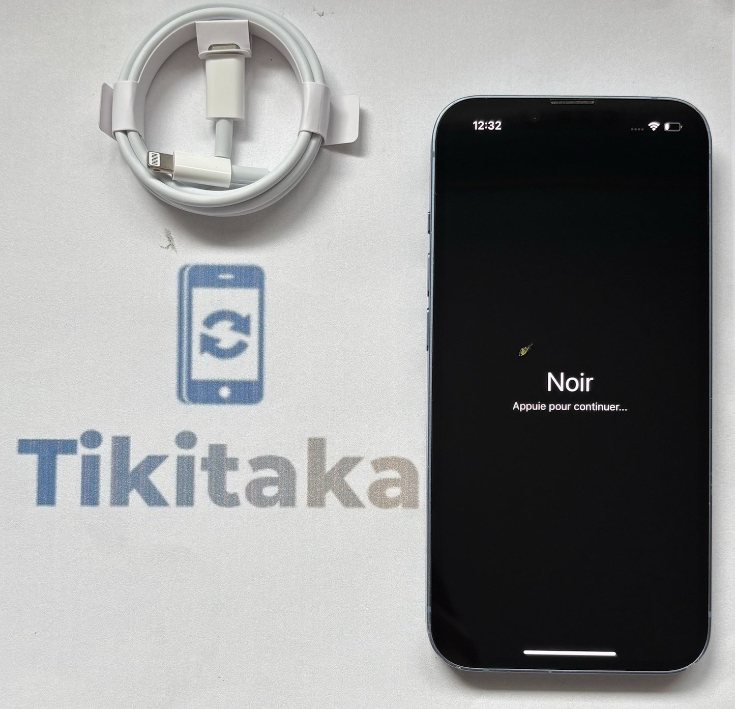 Apple iPhone 14 128GB - Fair Condition- Stuck Pixel-  Unlocked (CA)