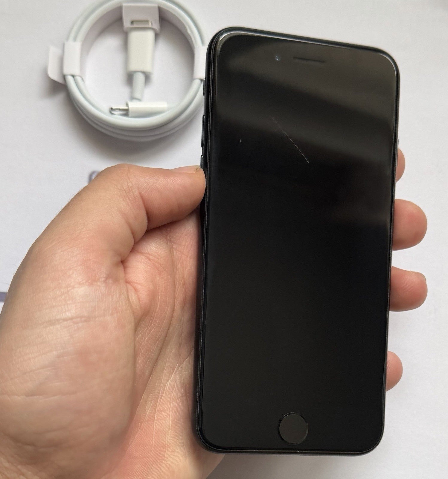 Apple iPhone SE 3rd gen 64gb - Good Condition- Unlocked