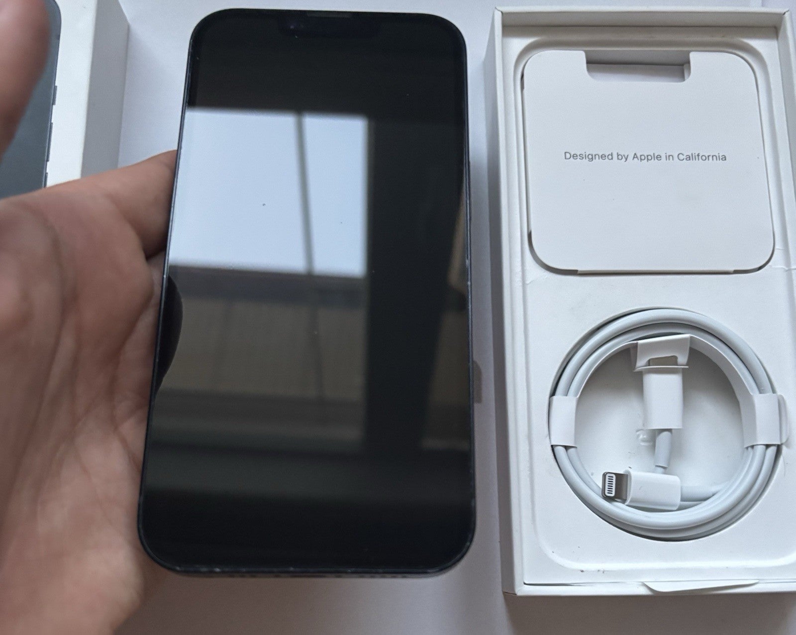 Apple iPhone 13 128GB Unlocked - Good Condition