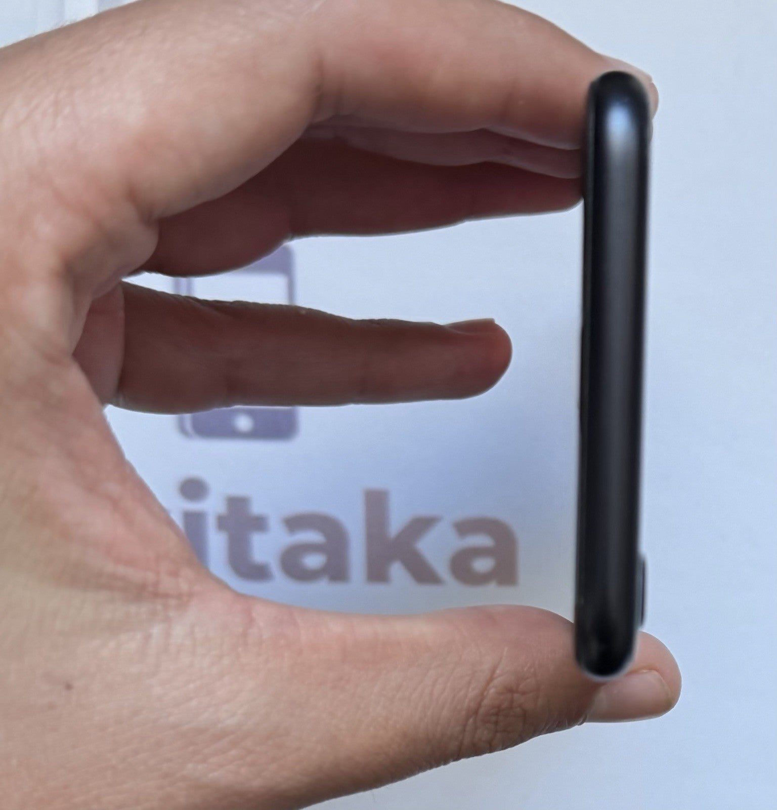 Apple iPhone SE 2nd gen- 64GB- Great Condition- Unlocked