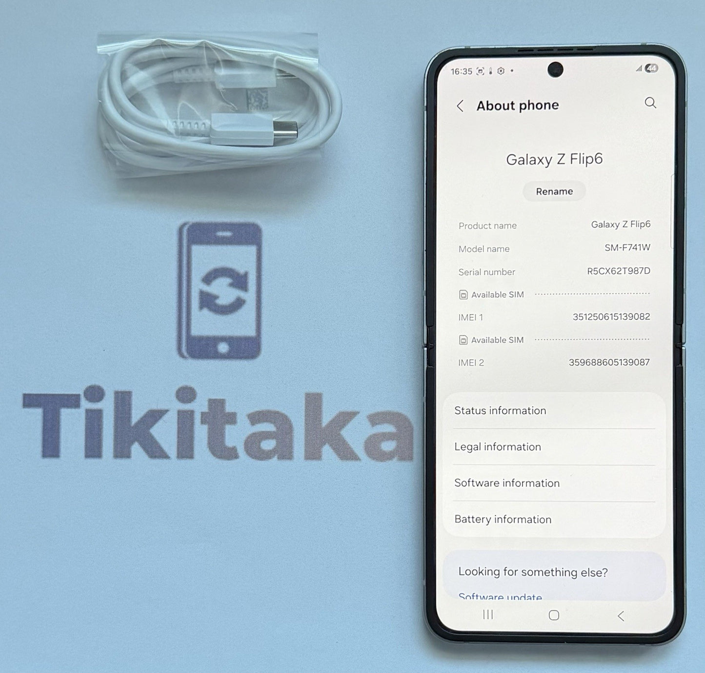 Samsung Galaxy Z Flip6 (SM-F741W) - 256GB- Great Condition- Unlocked