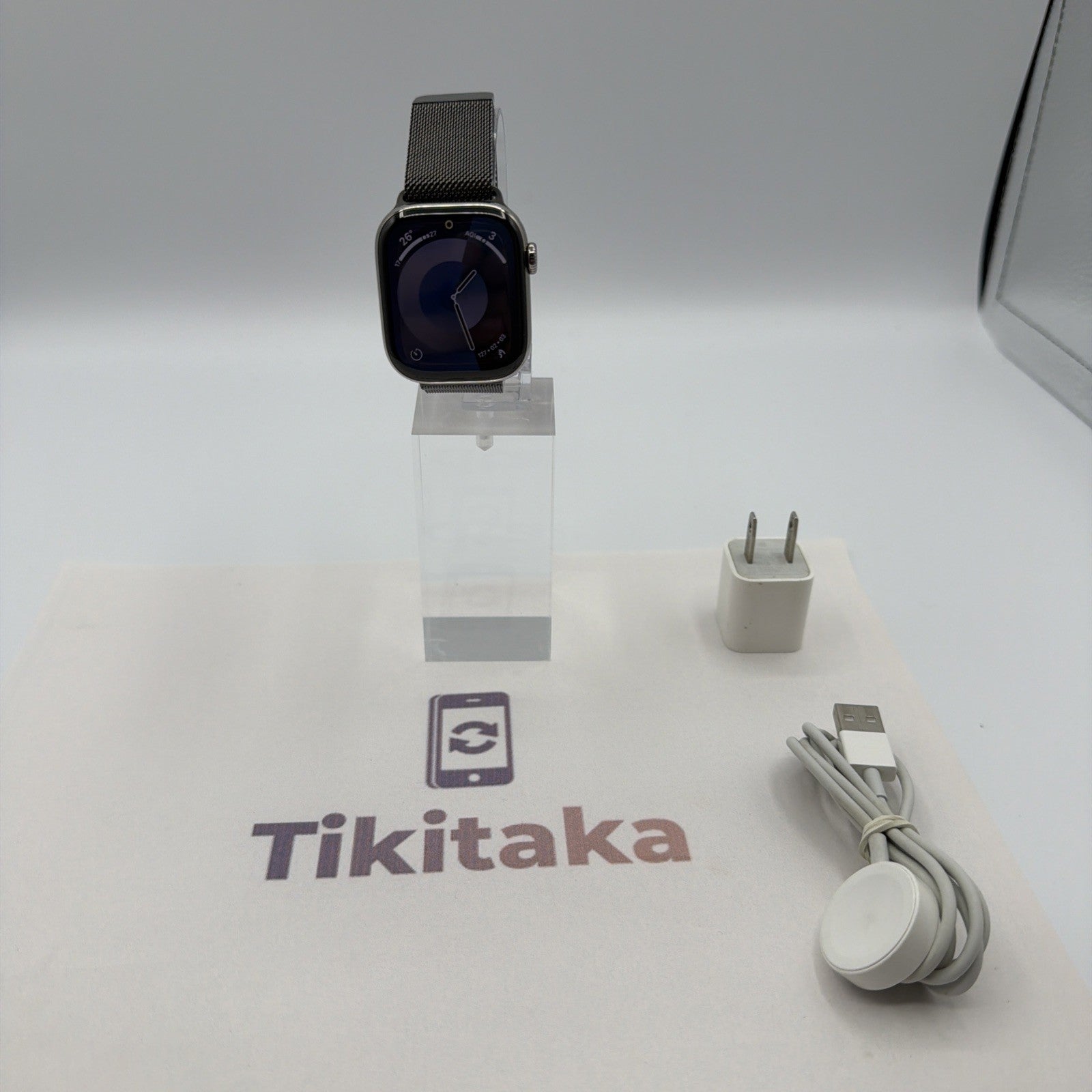 Apple Watch Series 10 42mm TITANIUM - GPS+Cell- 97% 🔋- Good Condition