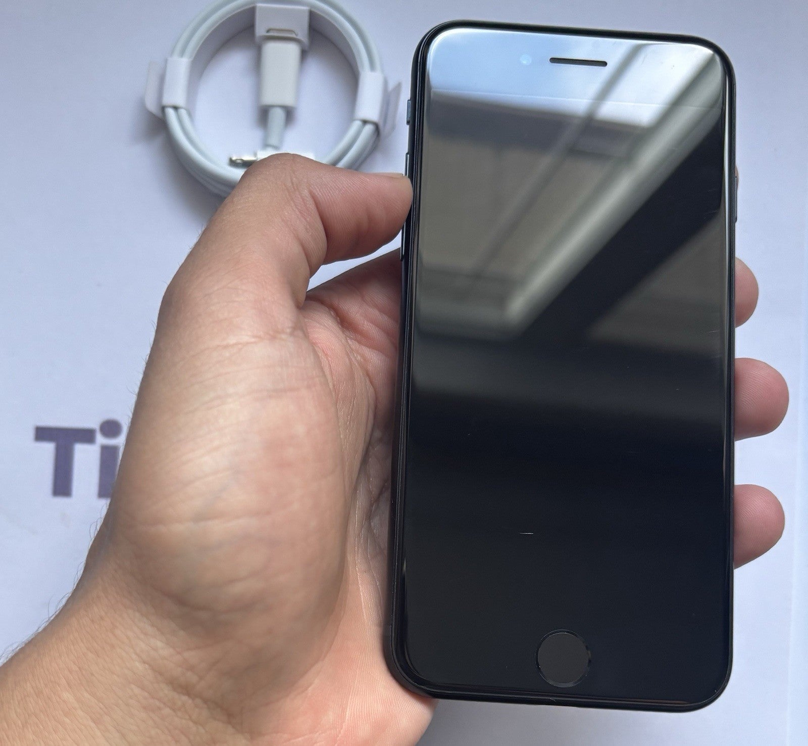 Apple iPhone SE 3rd gen 64GB - Great Condition - Unlocked