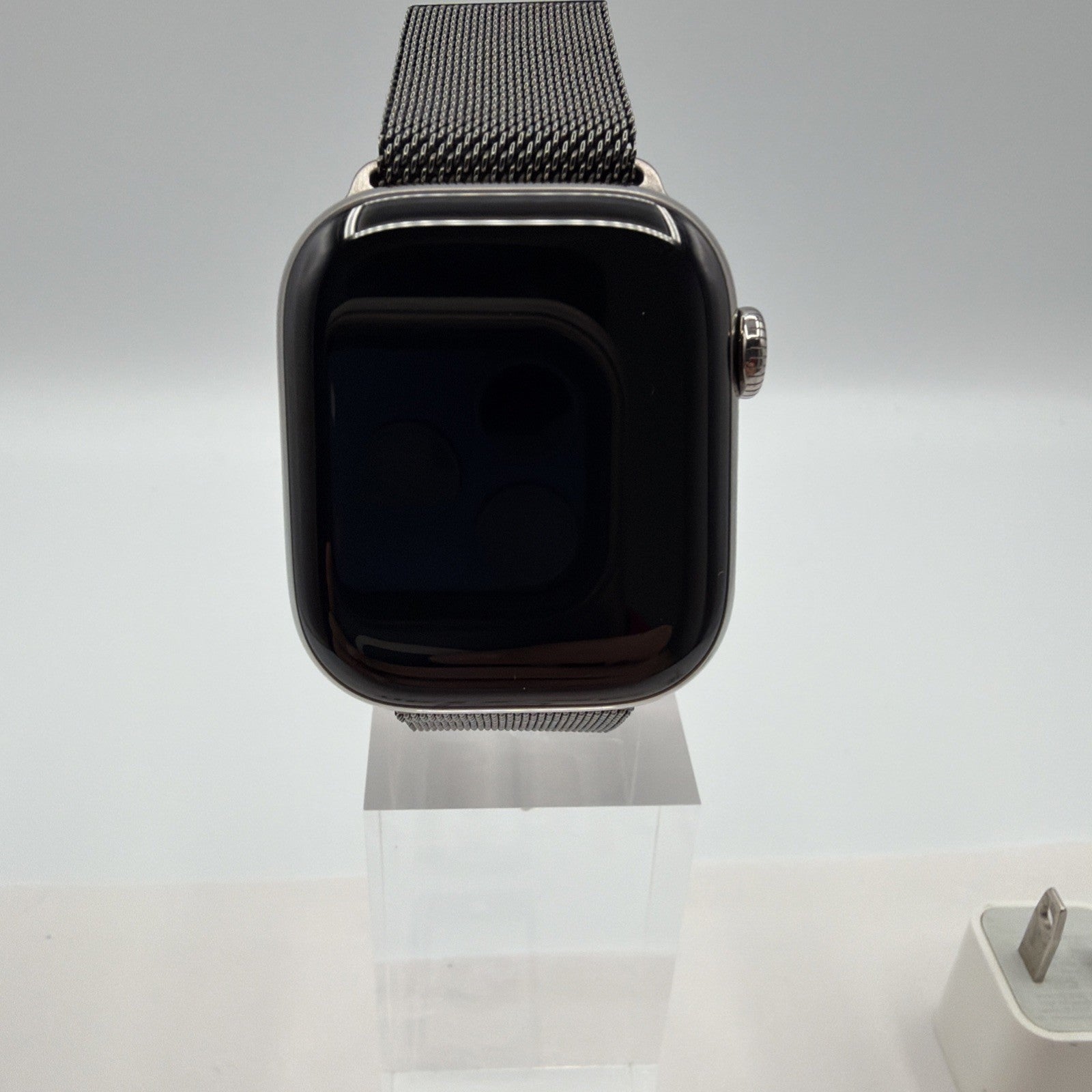 Apple Watch Series 10 42mm TITANIUM - GPS+Cell- 97% 🔋- Good Condition