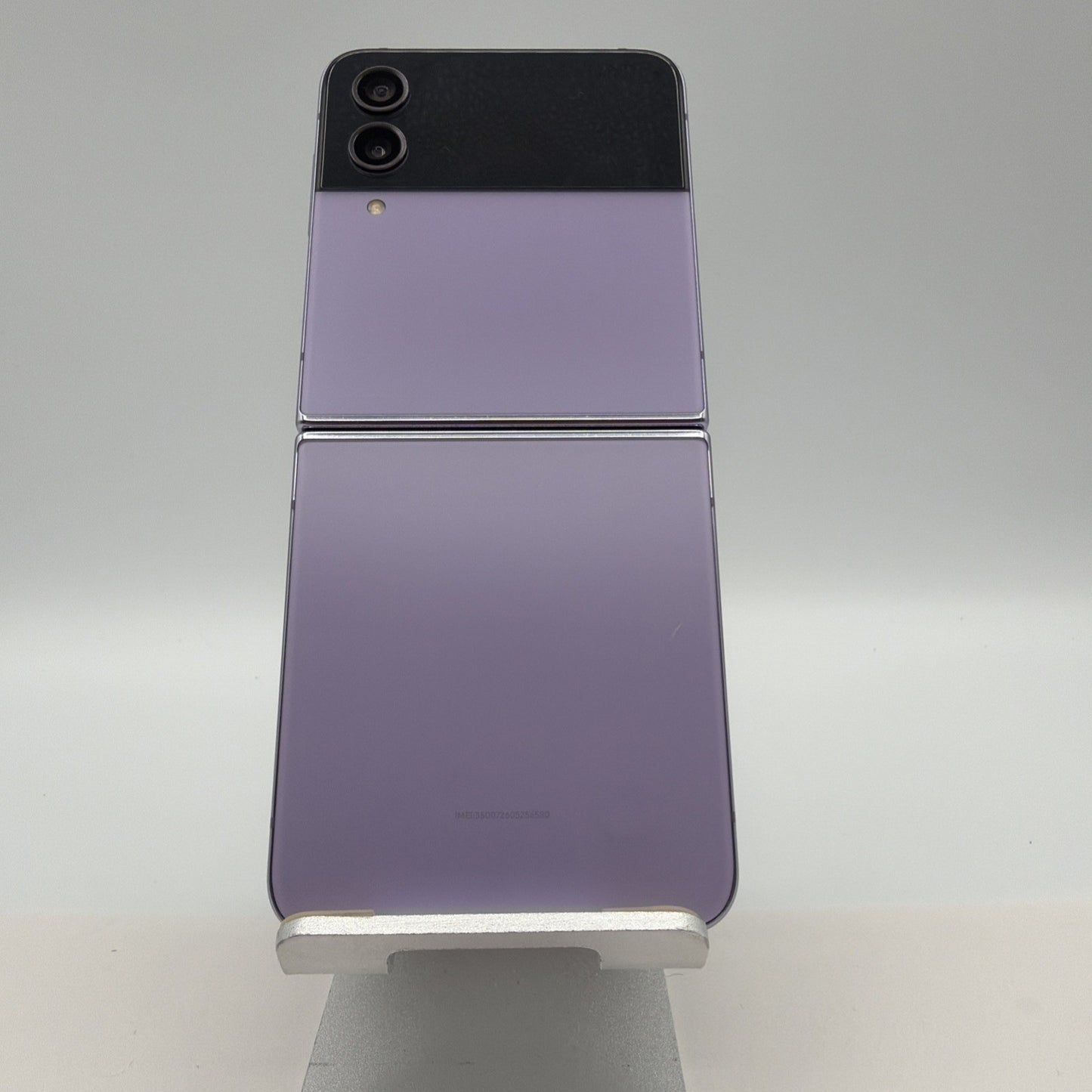Samsung Galaxy Z Flip4 (SM-F721W) - 128GB Purple- Good Condition- Unlocked