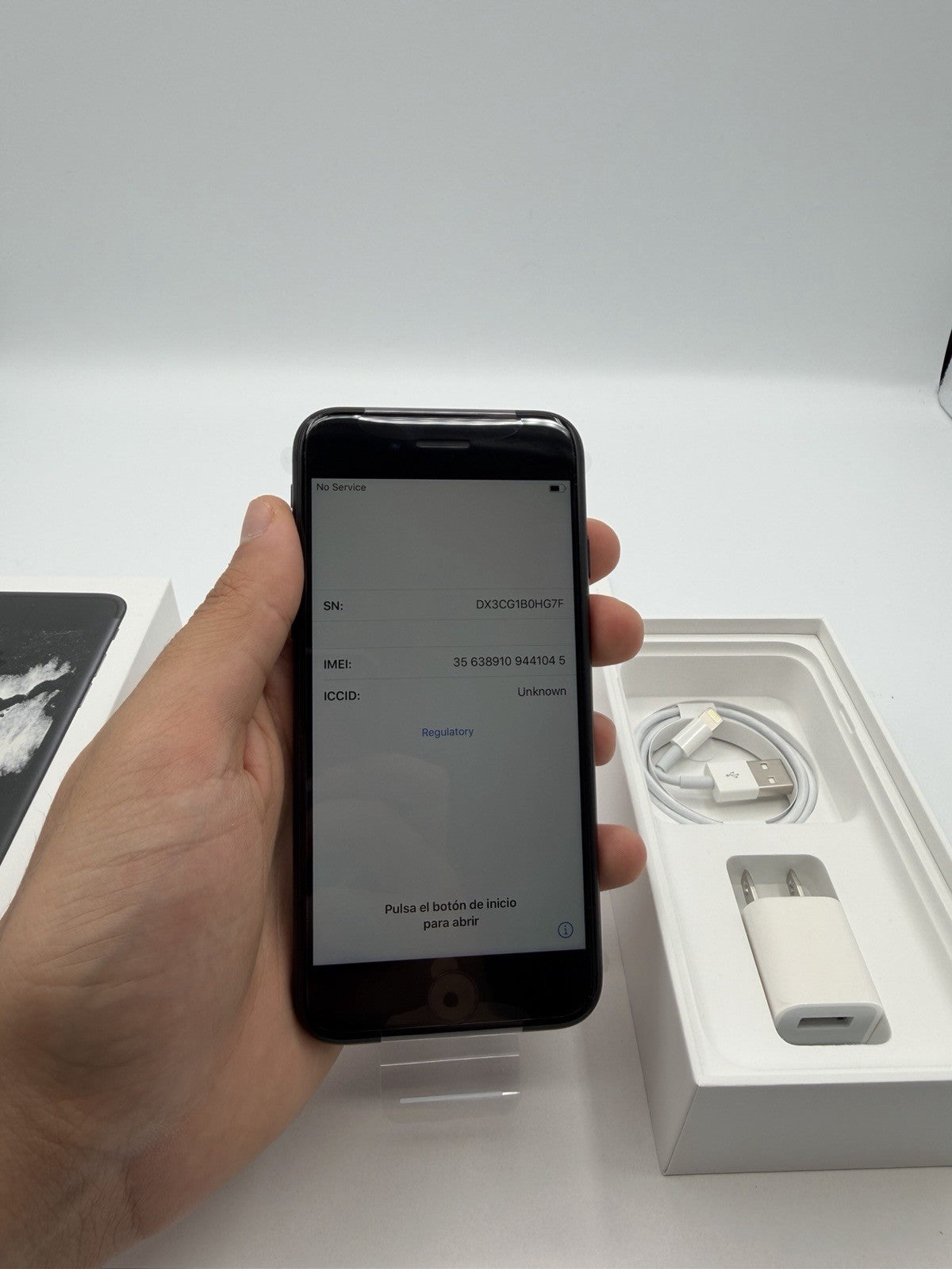New Open Box Apple iPhone 7 A1778 32GB Black Unlocked
