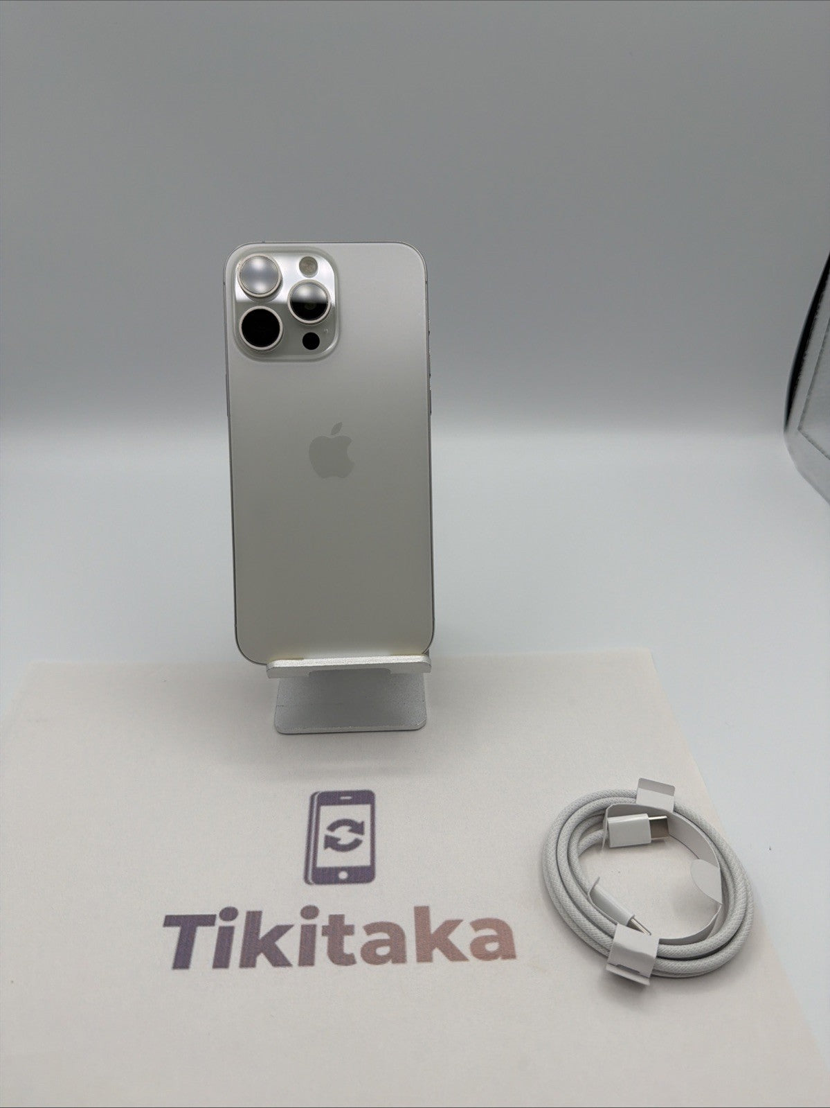 Apple iPhone 15 Pro Max 256GB - Fair Condition- 87% Battery - White- (Unlocked)