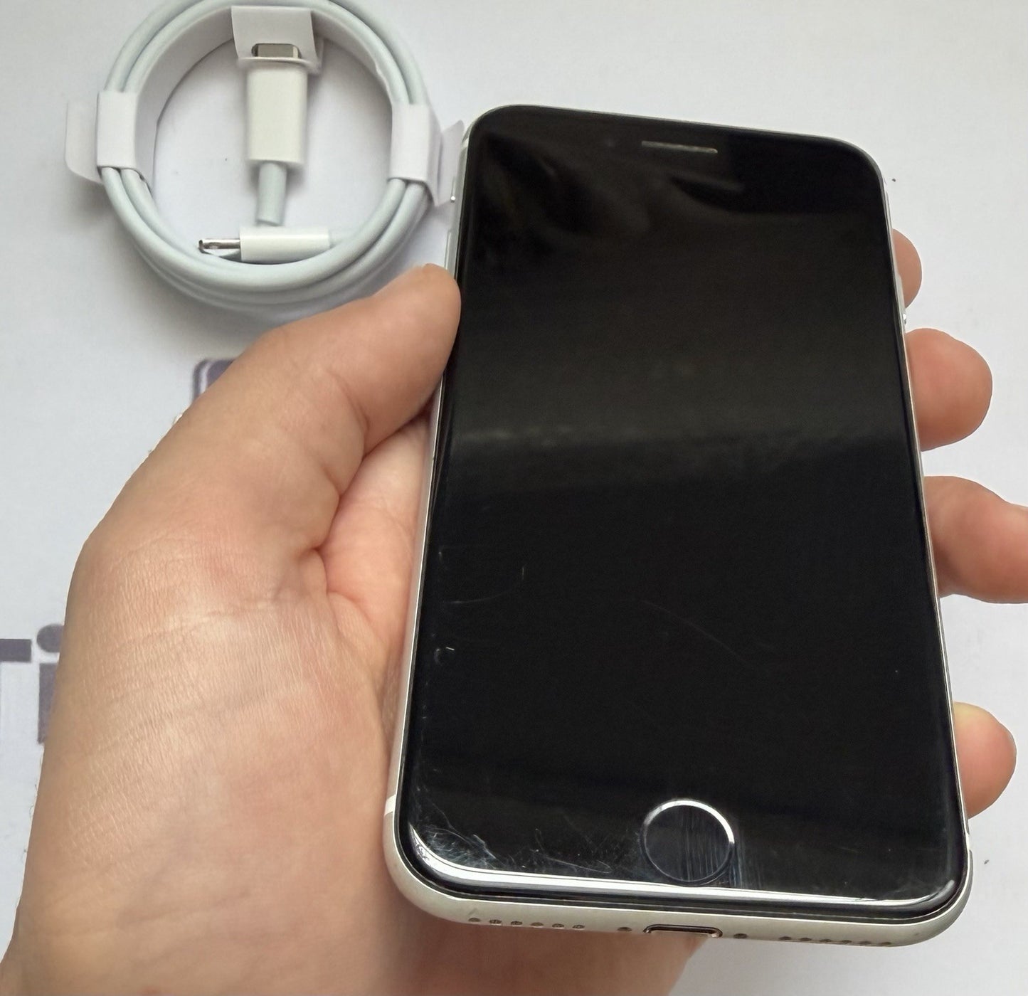 Apple iPhone SE 2nd Gen- 64GB - Fair Condition- Unlocked