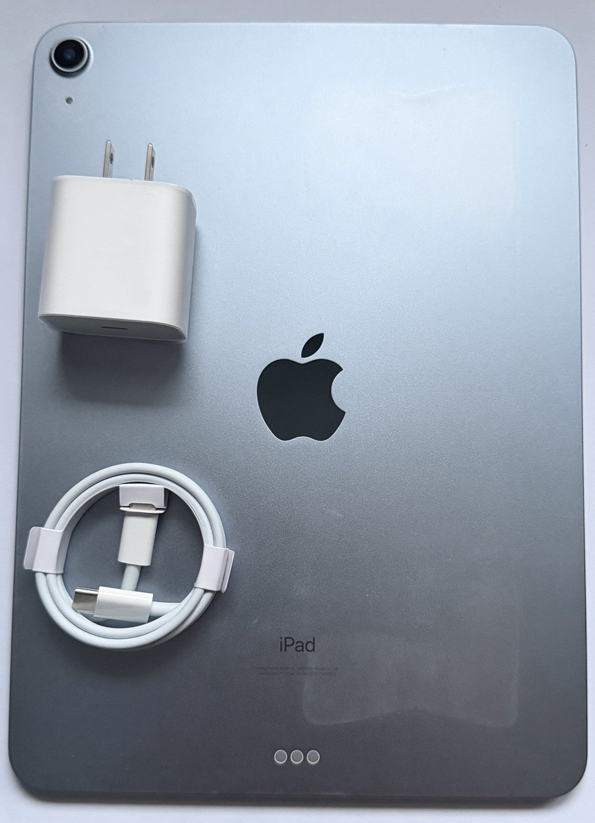 Apple iPad Air 4th Gen- Great Condition - 64GB