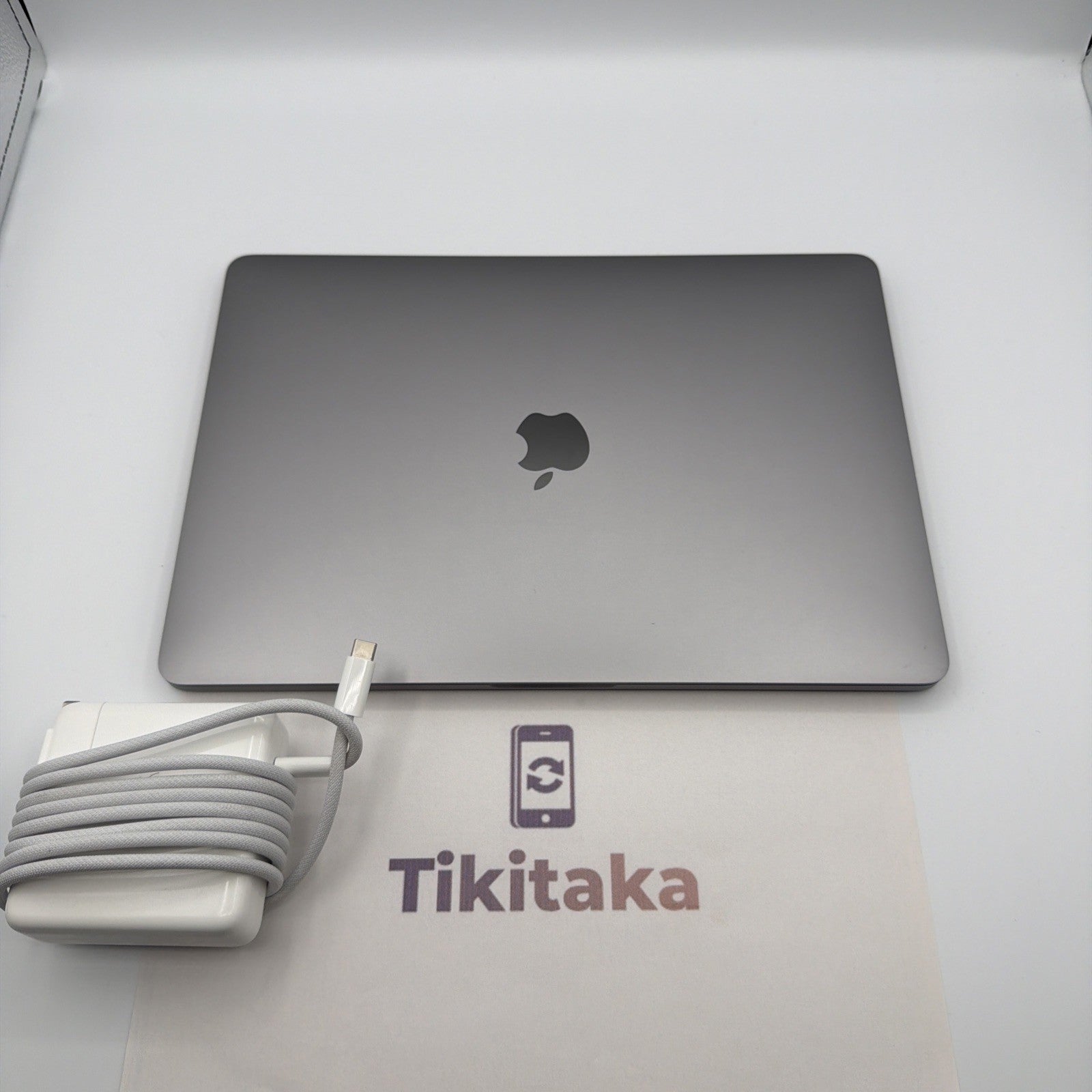 Apple MacBook Pro 2020 512GB Intel Core i7 13" Touch Bar- Great Condition