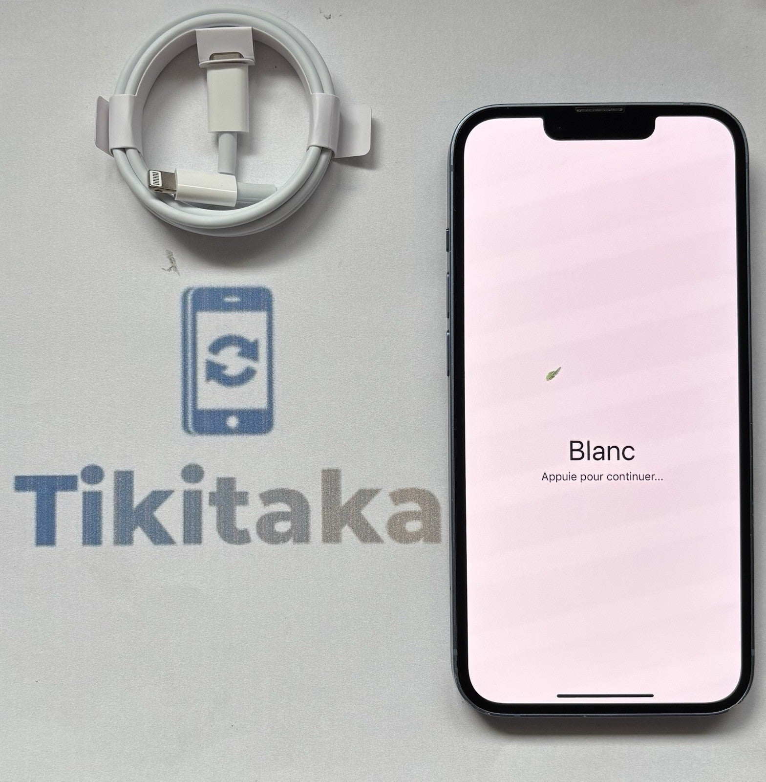 Apple iPhone 14 128GB - Fair Condition- Stuck Pixel-  Unlocked (CA)