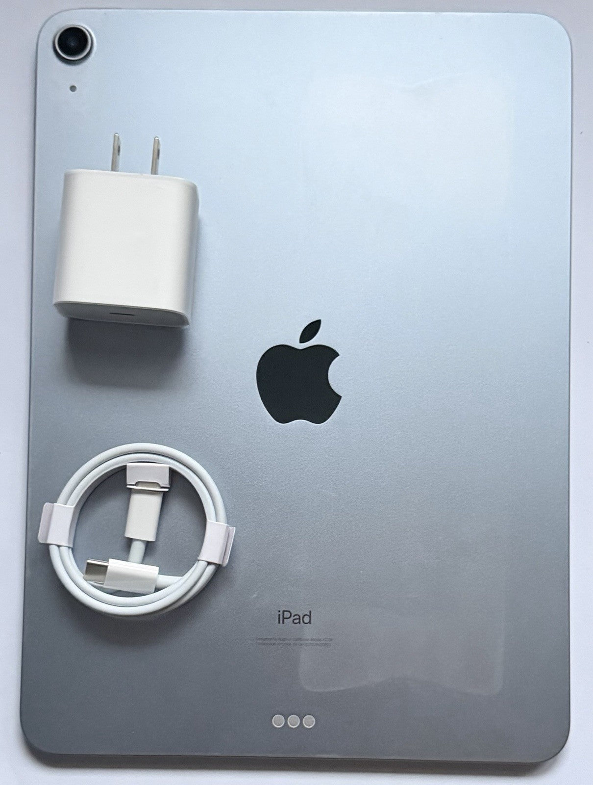 Apple iPad Air 4th Gen- Great Condition - 64GB